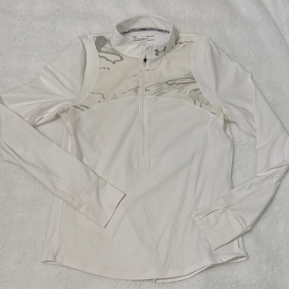 Under Armour medium White Quarter-Zip Top with Gray Accents